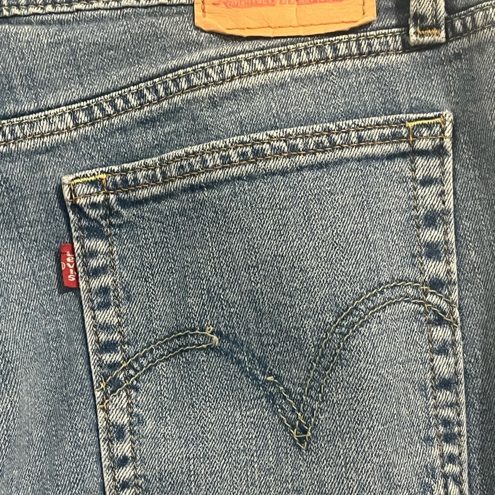 Hand-Painted Levi’s: Taylor Swift Album Tribute Jeans size 13 - Picture 8 of 10